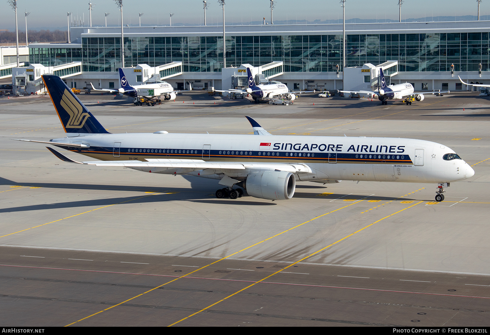 Aircraft Photo of 9V-SMC | Airbus A350-941 | Singapore Airlines | AirHistory.net #683015