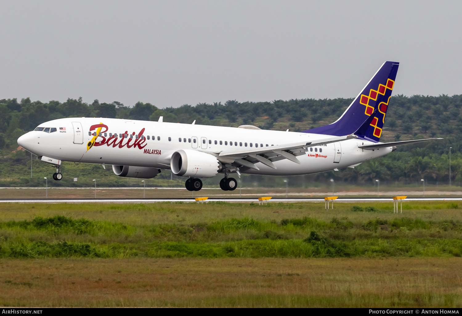 Aircraft Photo of 9M-LRW | Boeing 737-8 Max 8 | AirHistory.net #683051