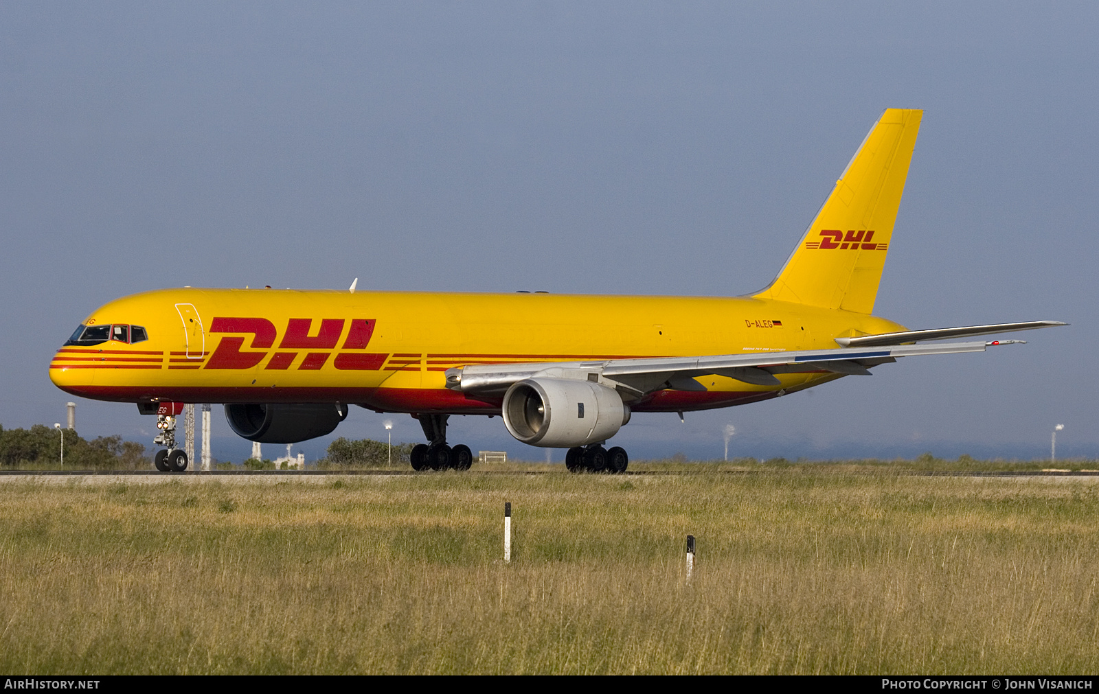 Aircraft Photo of D-ALEG | Boeing 757-236/SF | DHL International | AirHistory.net #683154