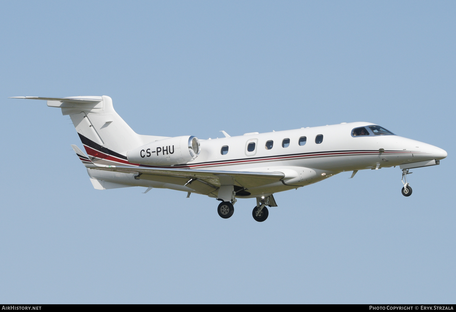 Aircraft Photo of CS-PHU | Embraer EMB-505 Phenom 300 | AirHistory.net #683214