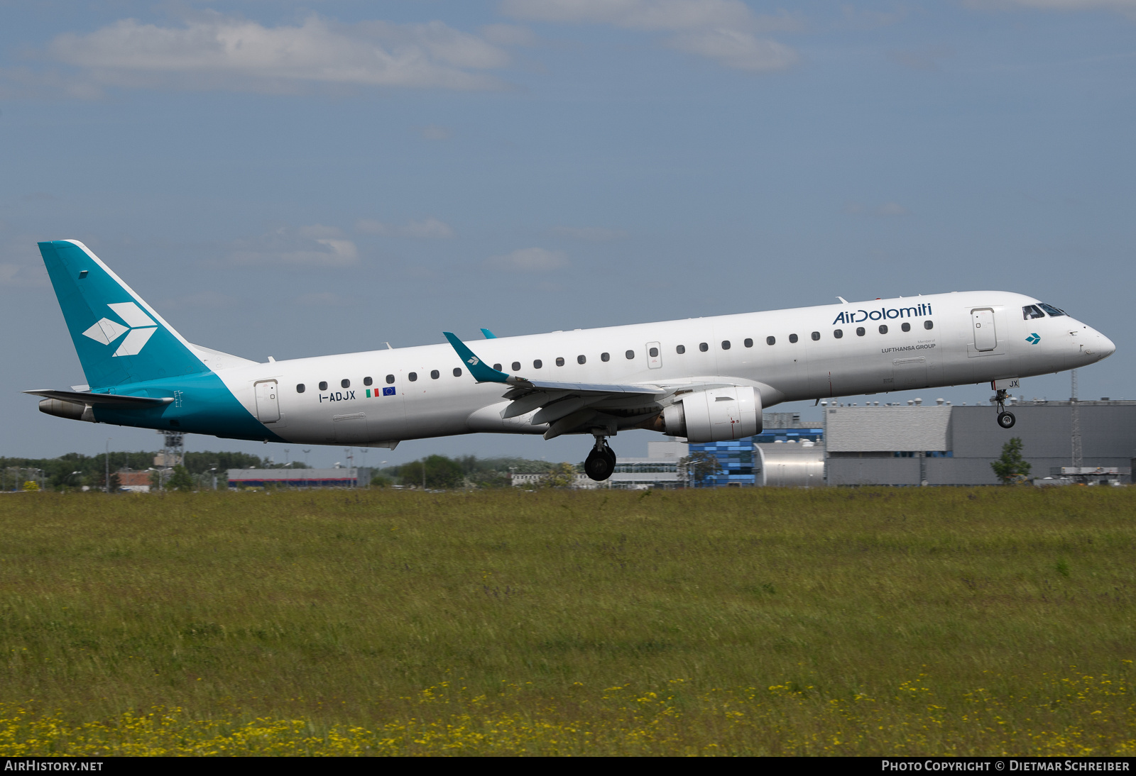 Aircraft Photo of I-ADJX | Embraer 195LR (ERJ-190-200LR) | Air Dolomiti | AirHistory.net #683316