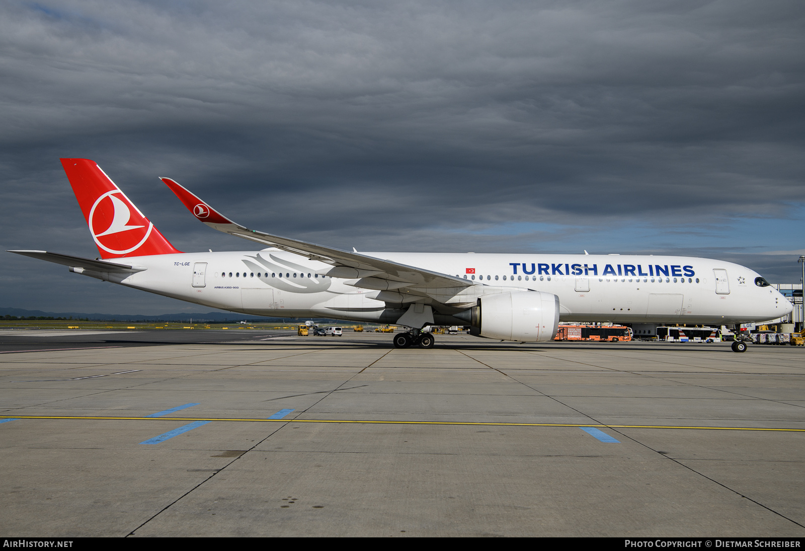 Aircraft Photo of TC-LGE | Airbus A350-941 | Turkish Airlines | AirHistory.net #683325