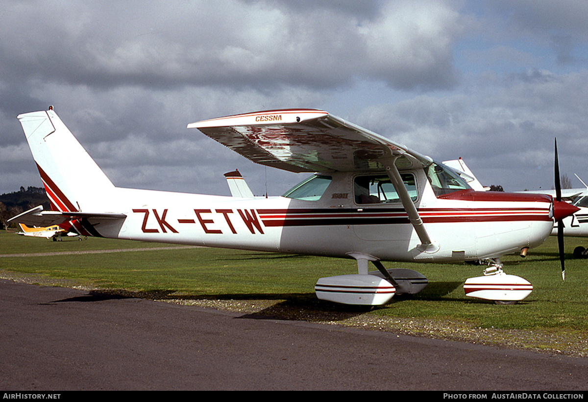 Aircraft Photo of ZK-ETW | Cessna 152 | AirHistory.net #683392