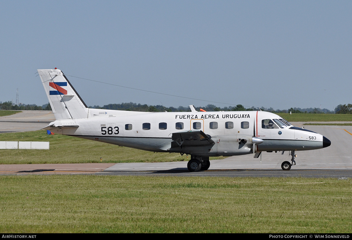 Aircraft Photo of 583 | Embraer EMB-110C Bandeirante | Uruguay - Air Force | AirHistory.net #683395