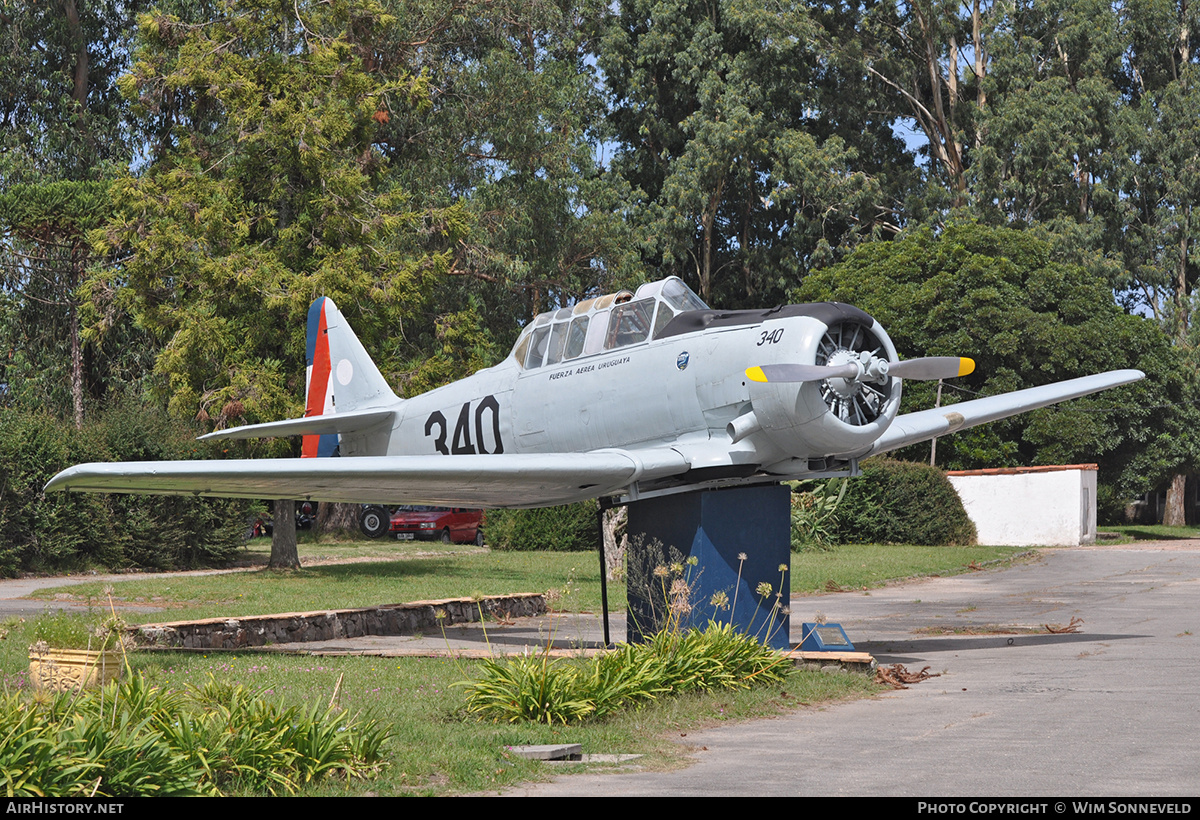 Aircraft Photo of 340 | North American AT-6D Texan | Uruguay - Air Force | AirHistory.net #683603