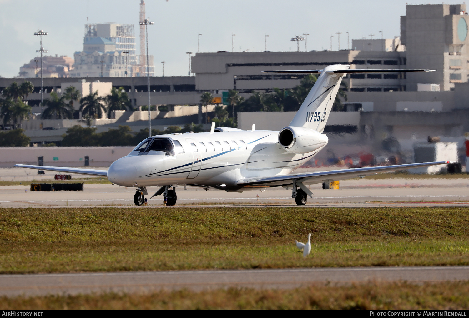 Aircraft Photo of N795JS | Cessna 525B CitationJet CJ3 | AirHistory.net #683728
