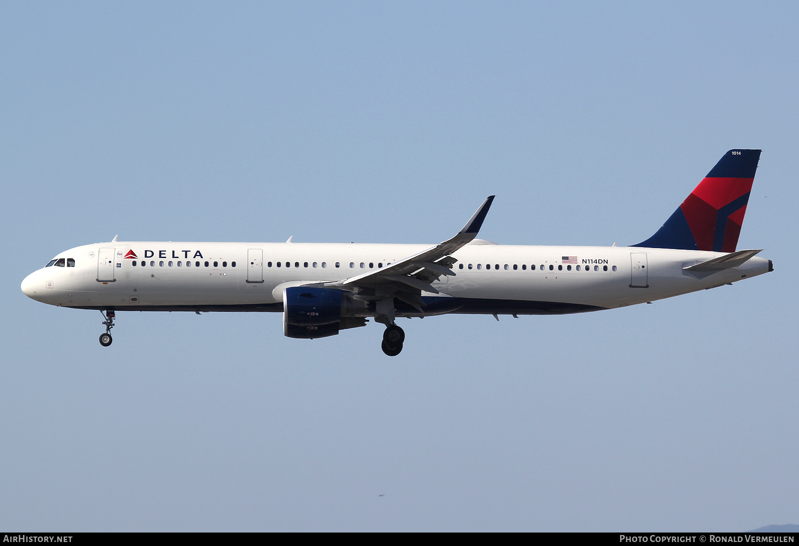 Aircraft Photo of N114DN | Airbus A321-211 | Delta Air Lines | AirHistory.net #683765