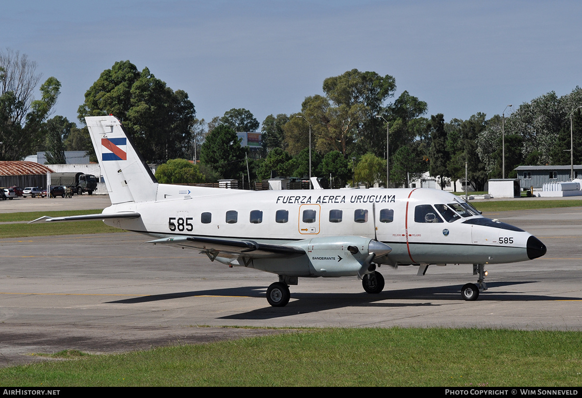 Aircraft Photo of 585 | Embraer EMB-110B1 Bandeirante | Uruguay - Air Force | AirHistory.net #683768