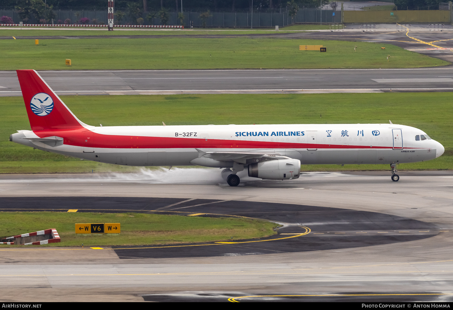Aircraft Photo of B-32FZ | A321-231(P2F) | Sichuan Airlines | AirHistory.net #683895