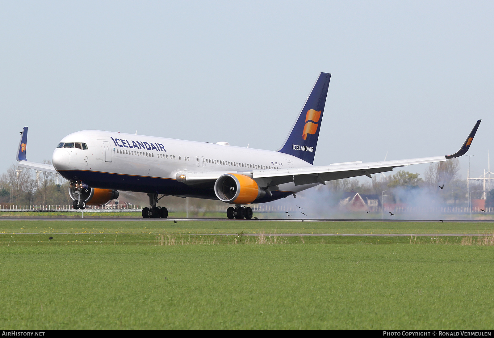 Aircraft Photo of TF-ISW | Boeing 767-319/ER | Icelandair | AirHistory.net #683901