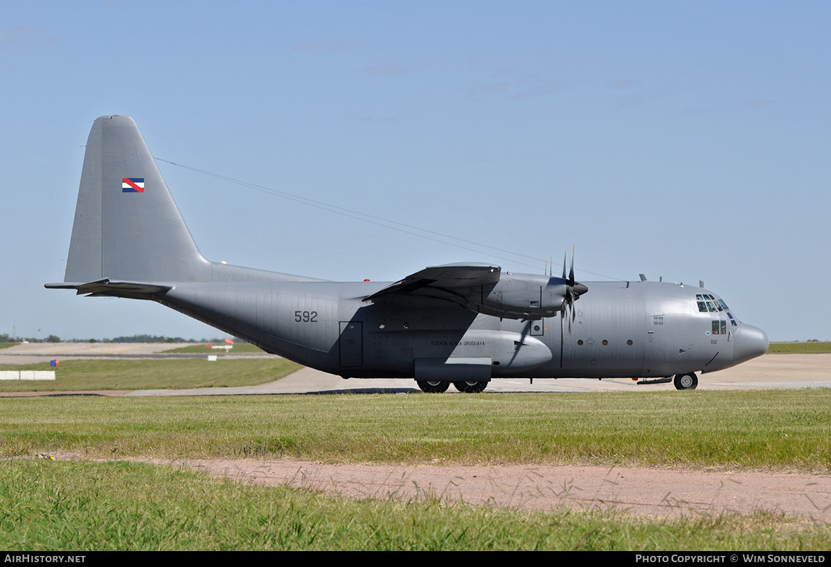 Aircraft Photo of 592 | Lockheed C-130B Hercules (L-282) | Uruguay - Air Force | AirHistory.net #684152