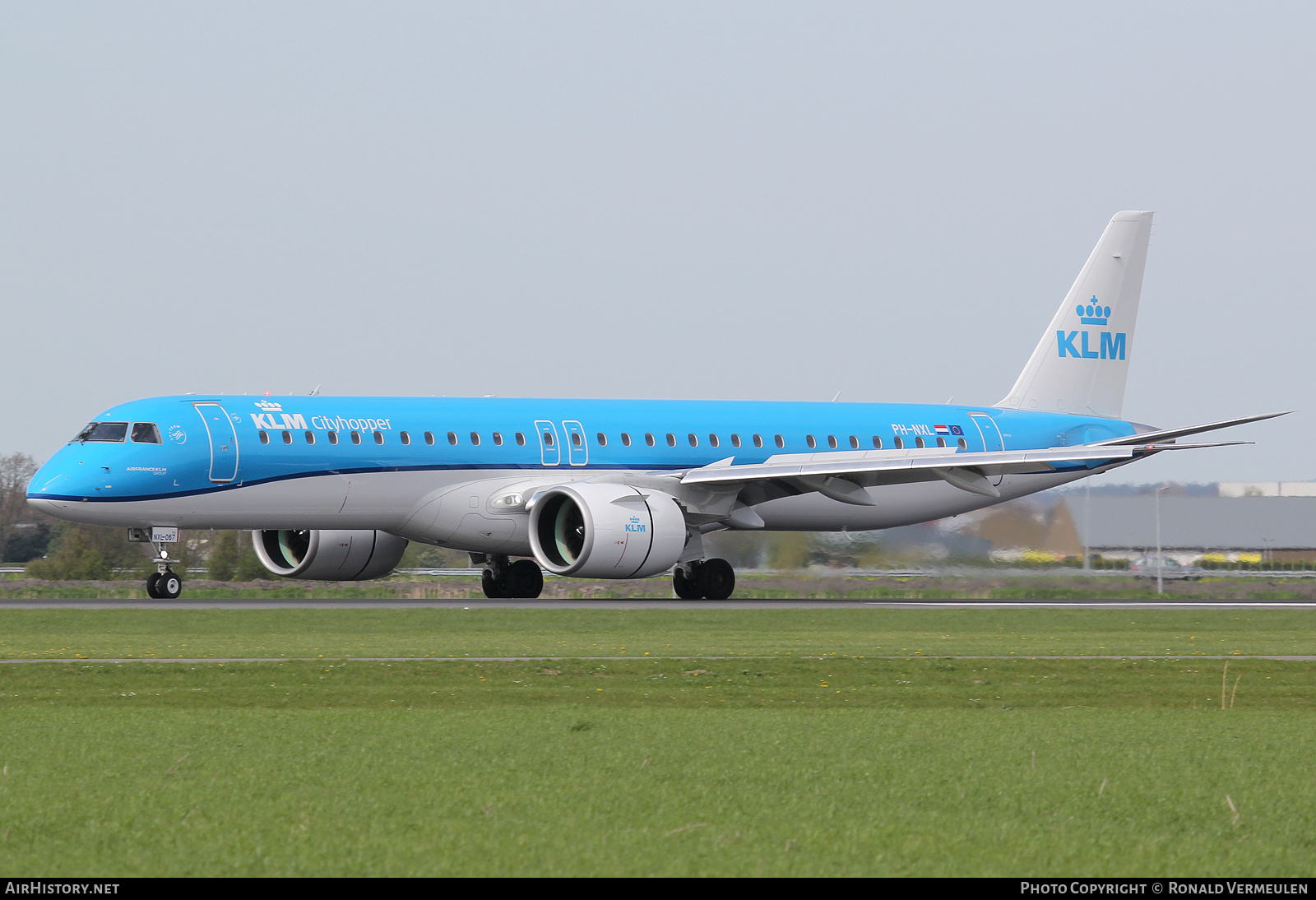 Aircraft Photo of PH-NXL | Embraer 195-E2 (ERJ-190-400) | KLM Cityhopper | AirHistory.net #684211