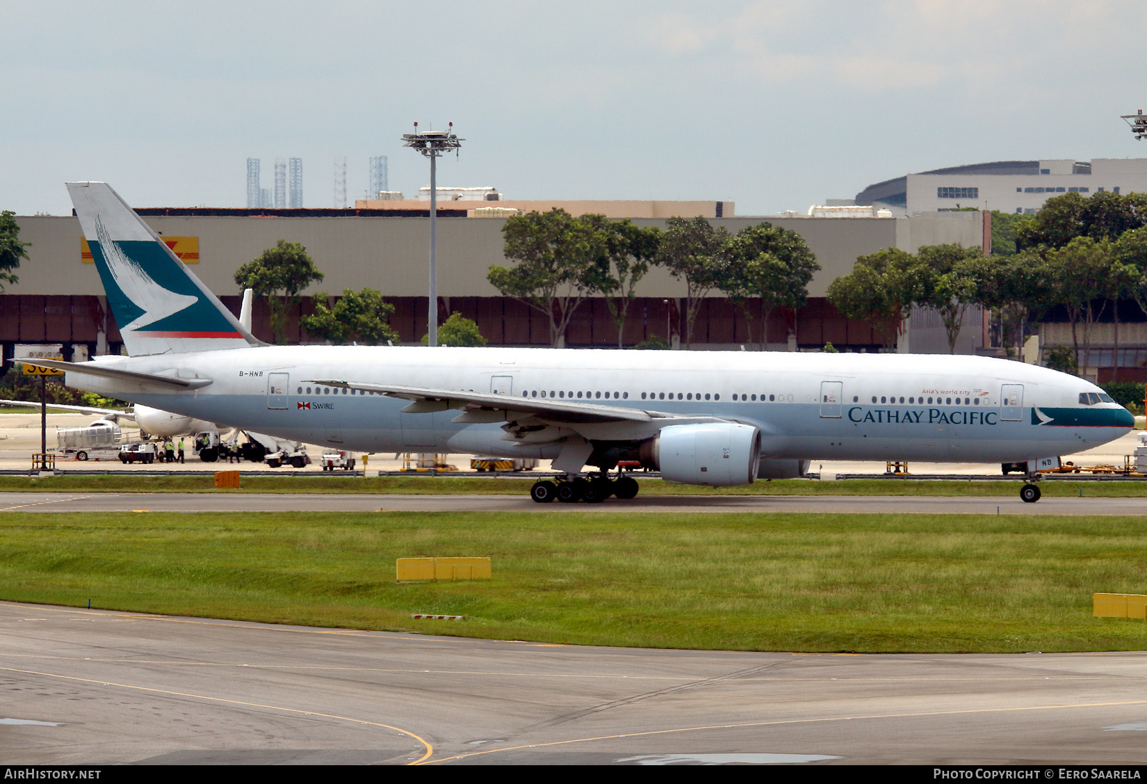 Aircraft Photo of B-HNB | Boeing 777-267 | Cathay Pacific Airways | AirHistory.net #684239