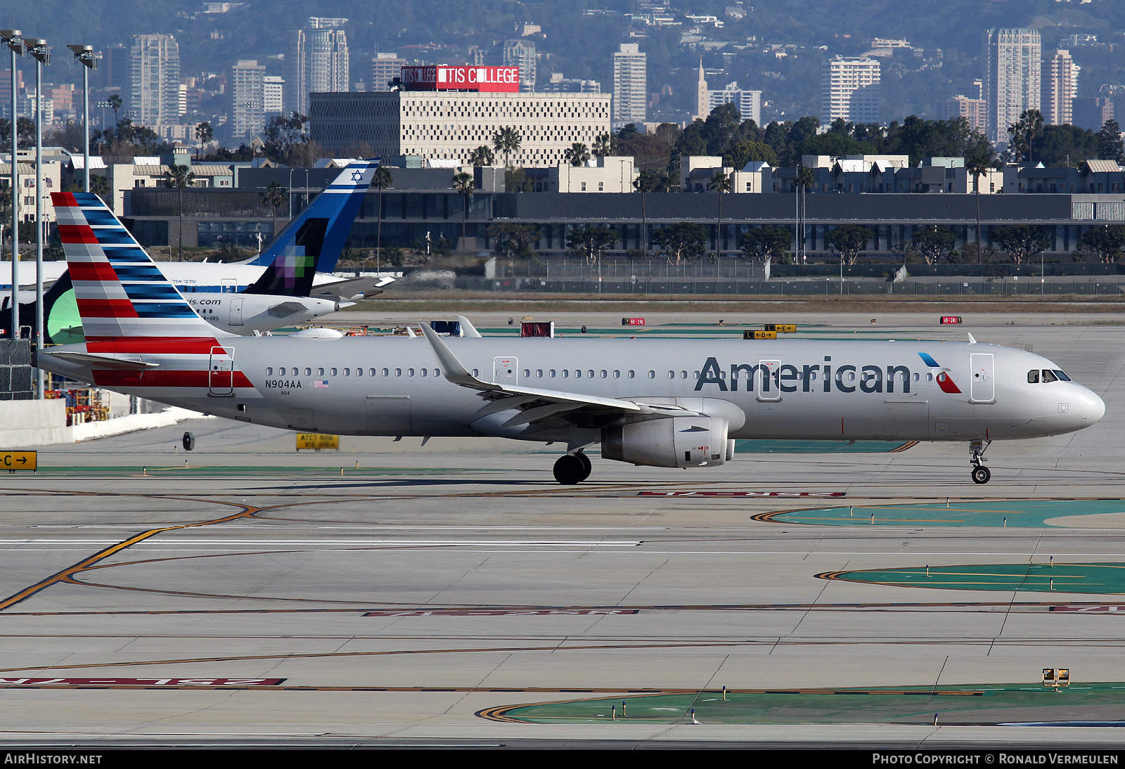 Aircraft Photo of N904AA | Airbus A321-231 | American Airlines | AirHistory.net #684287