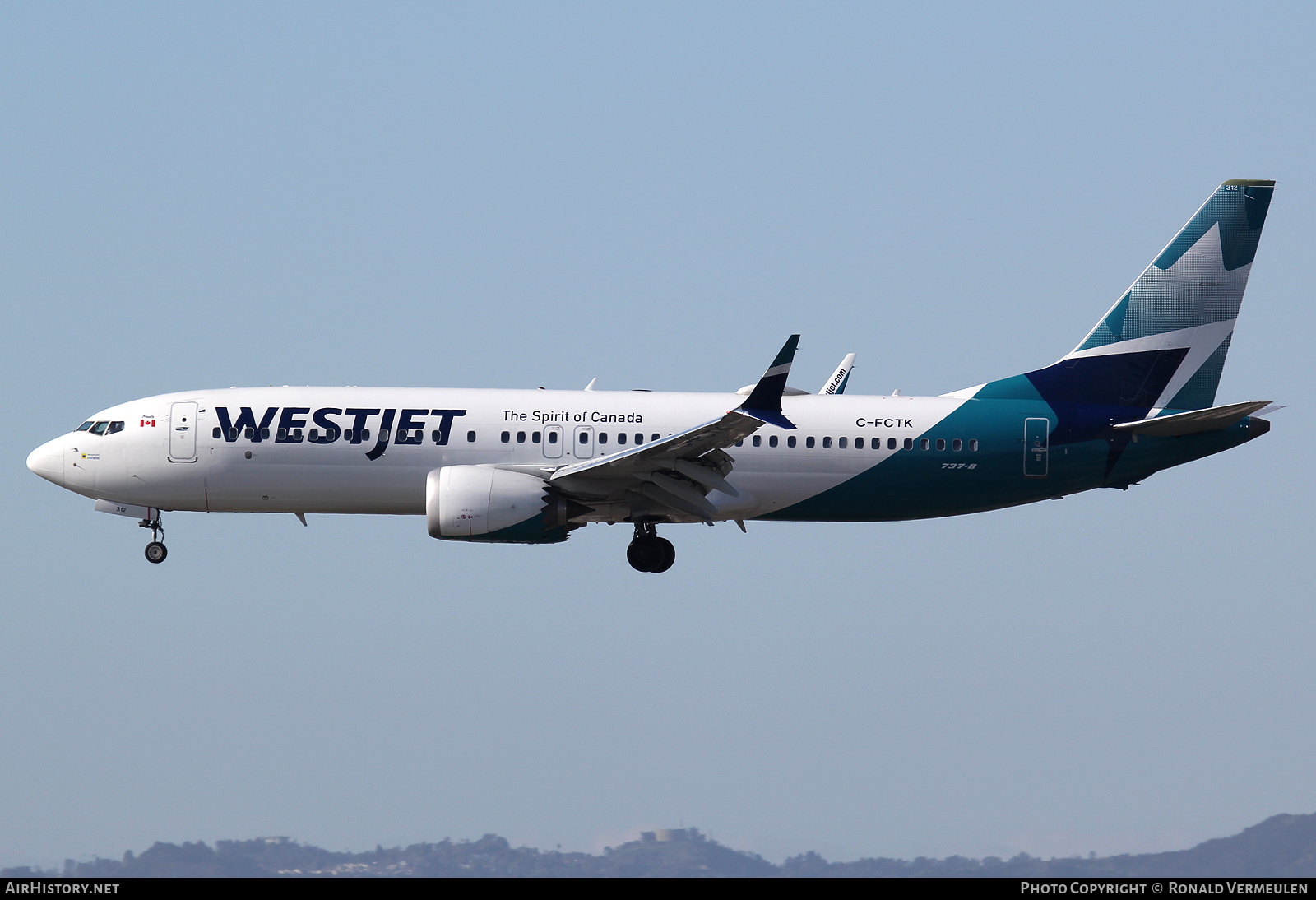 Aircraft Photo of C-FCTK | Boeing 737-8 Max 8 | WestJet | AirHistory.net #684346