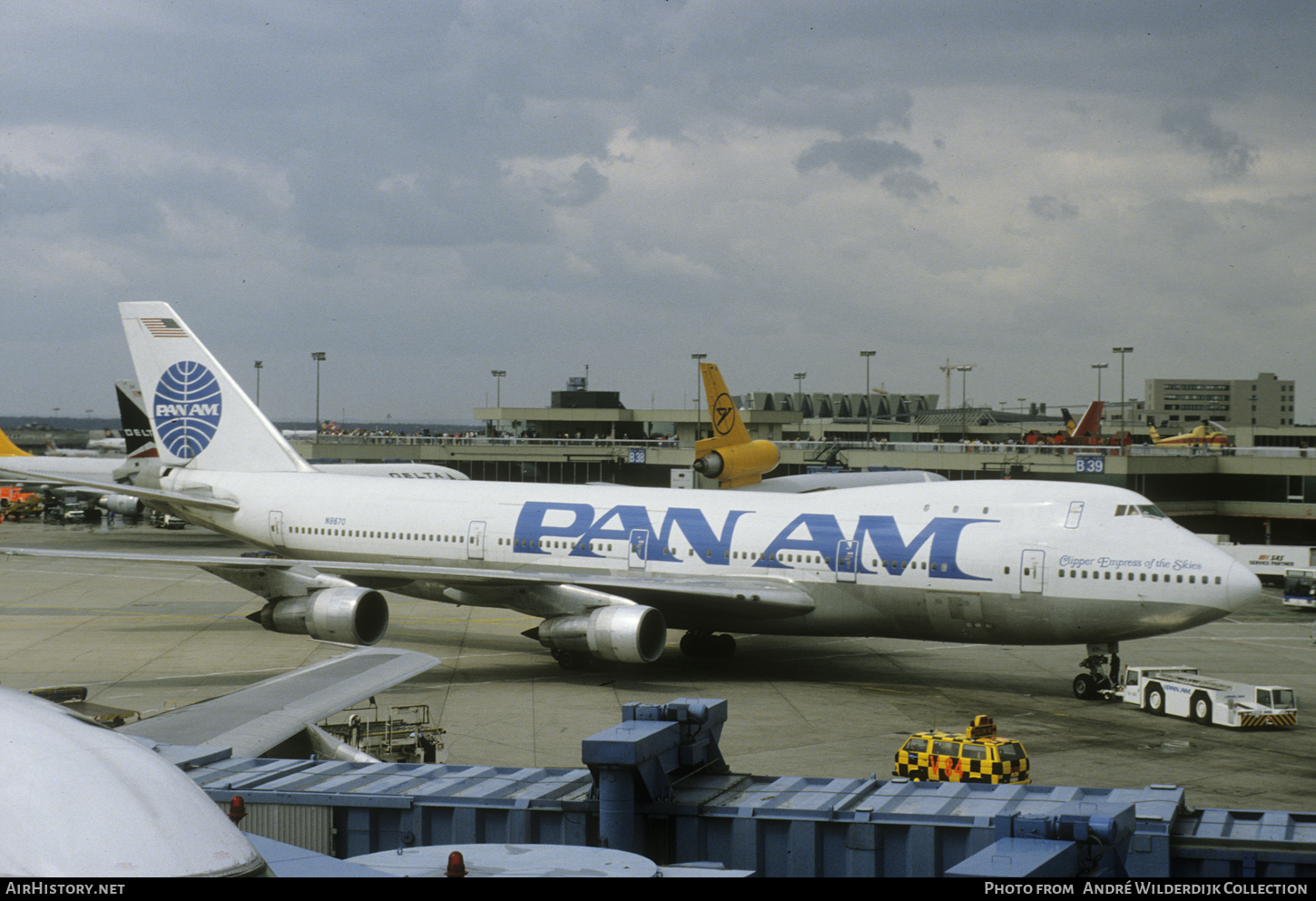 Aircraft Photo of N9670 | Boeing 747-123 | Pan American World Airways - Pan Am | AirHistory.net #684413