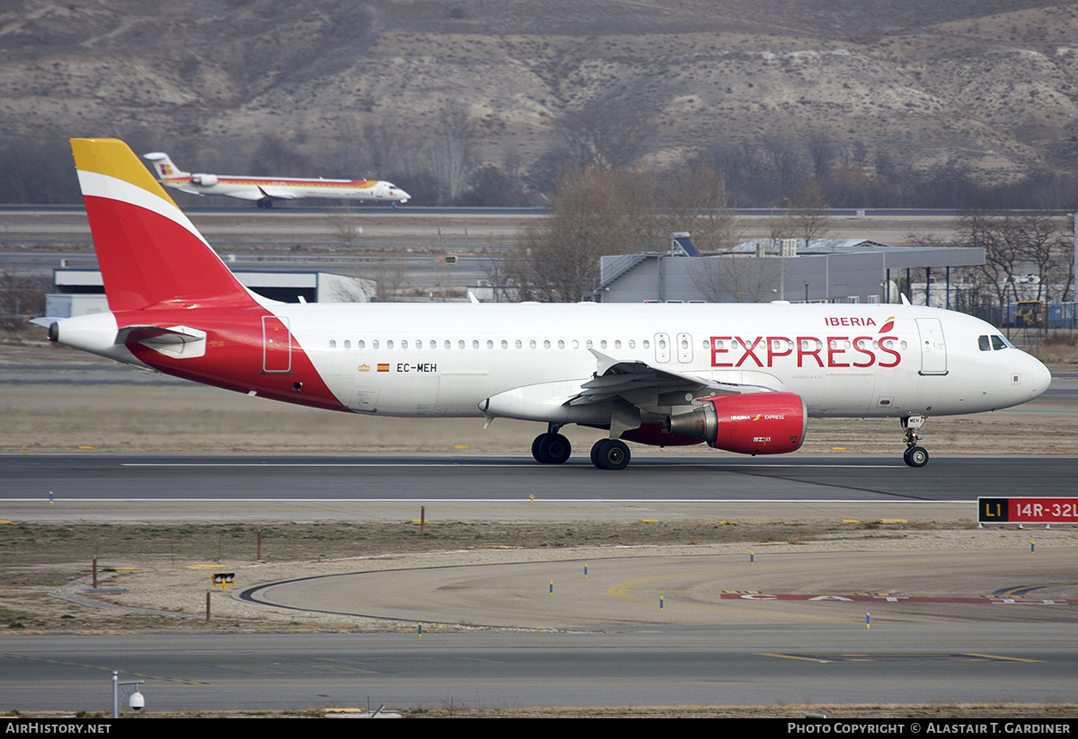 Aircraft Photo of EC-MEH | Airbus A320-214 | Iberia Express | AirHistory.net #684487