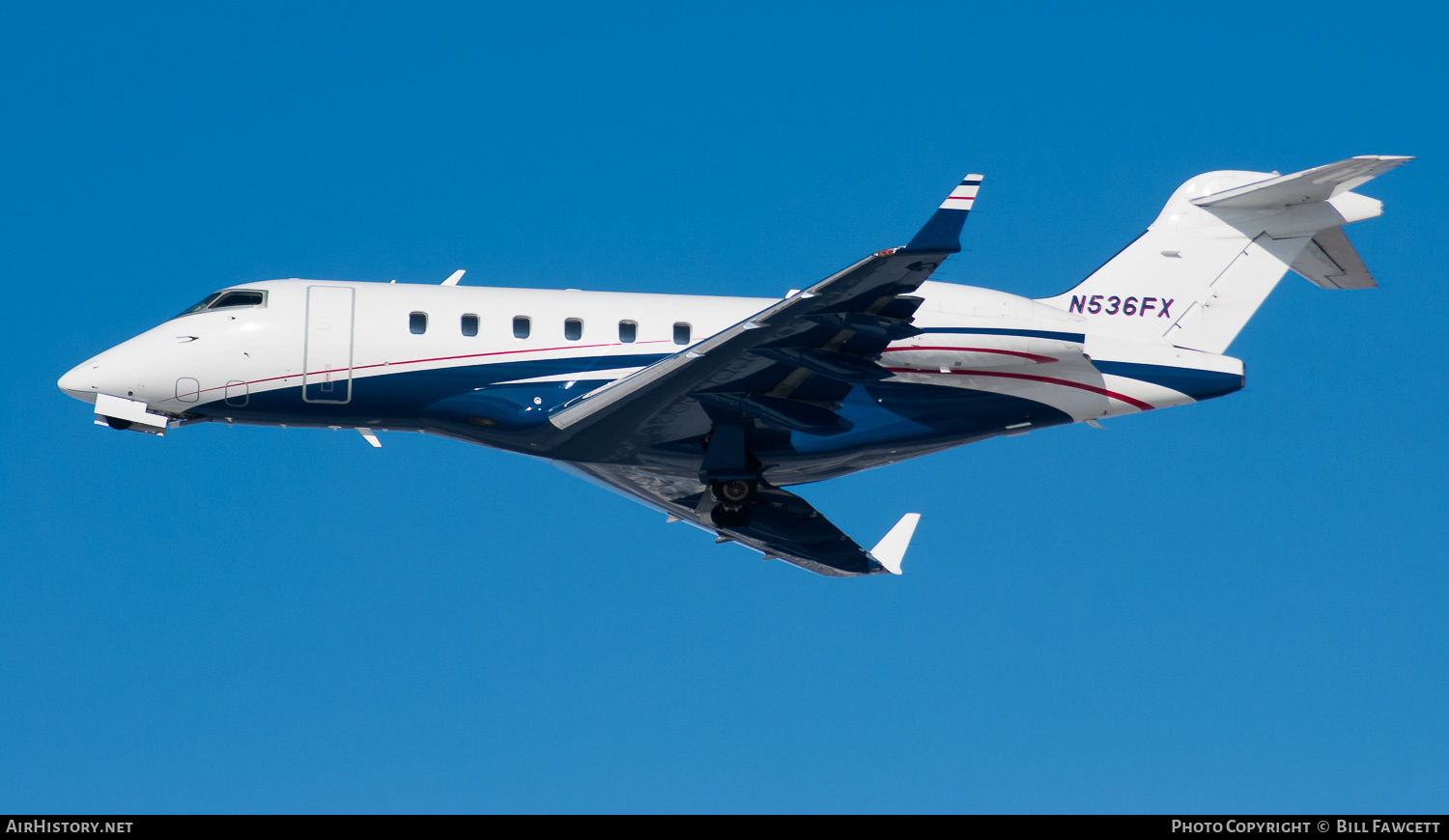 Aircraft Photo of N536FX | Bombardier Challenger 300 (BD-100-1A10) | AirHistory.net #684575