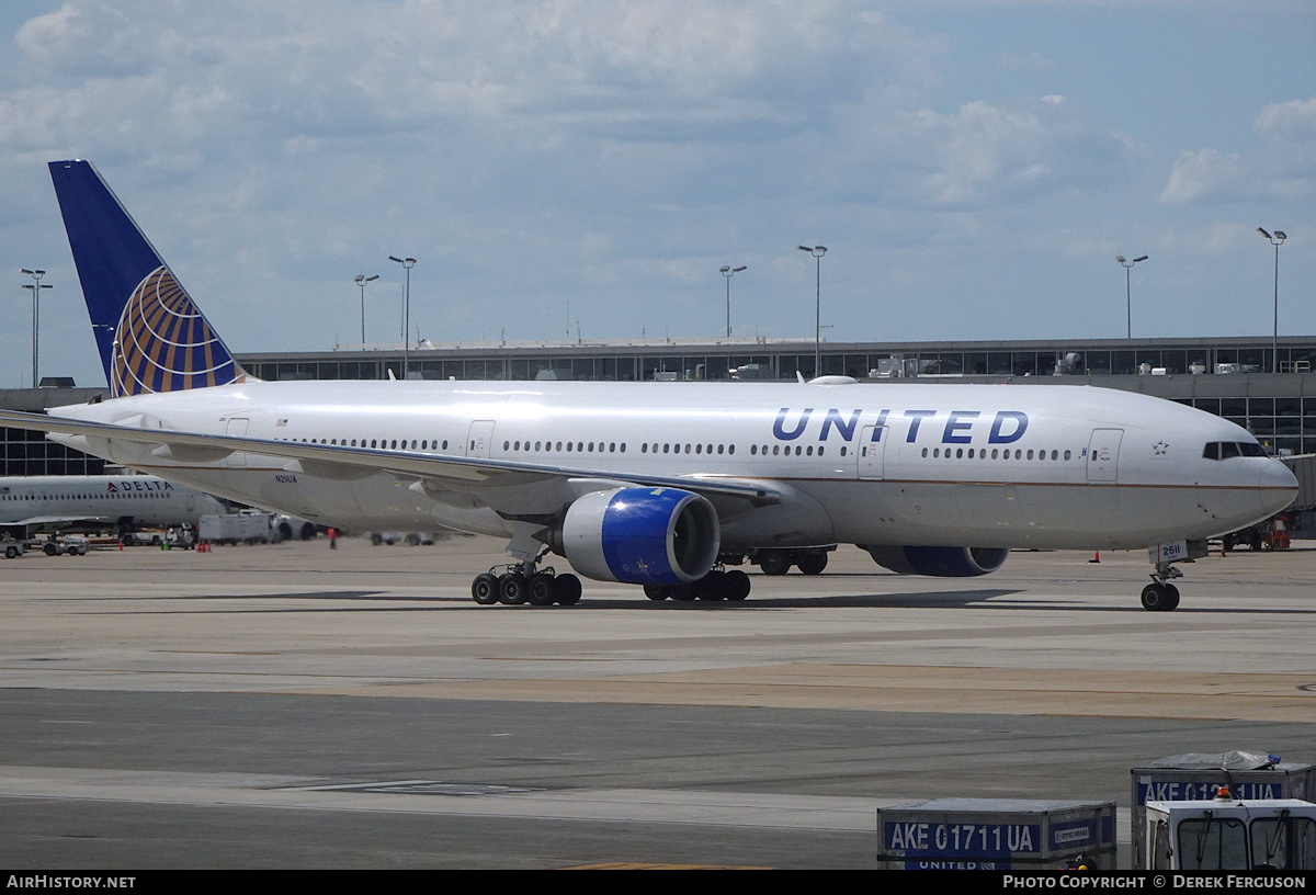 Aircraft Photo of N211UA | Boeing 777-222 | United Airlines | AirHistory.net #684582