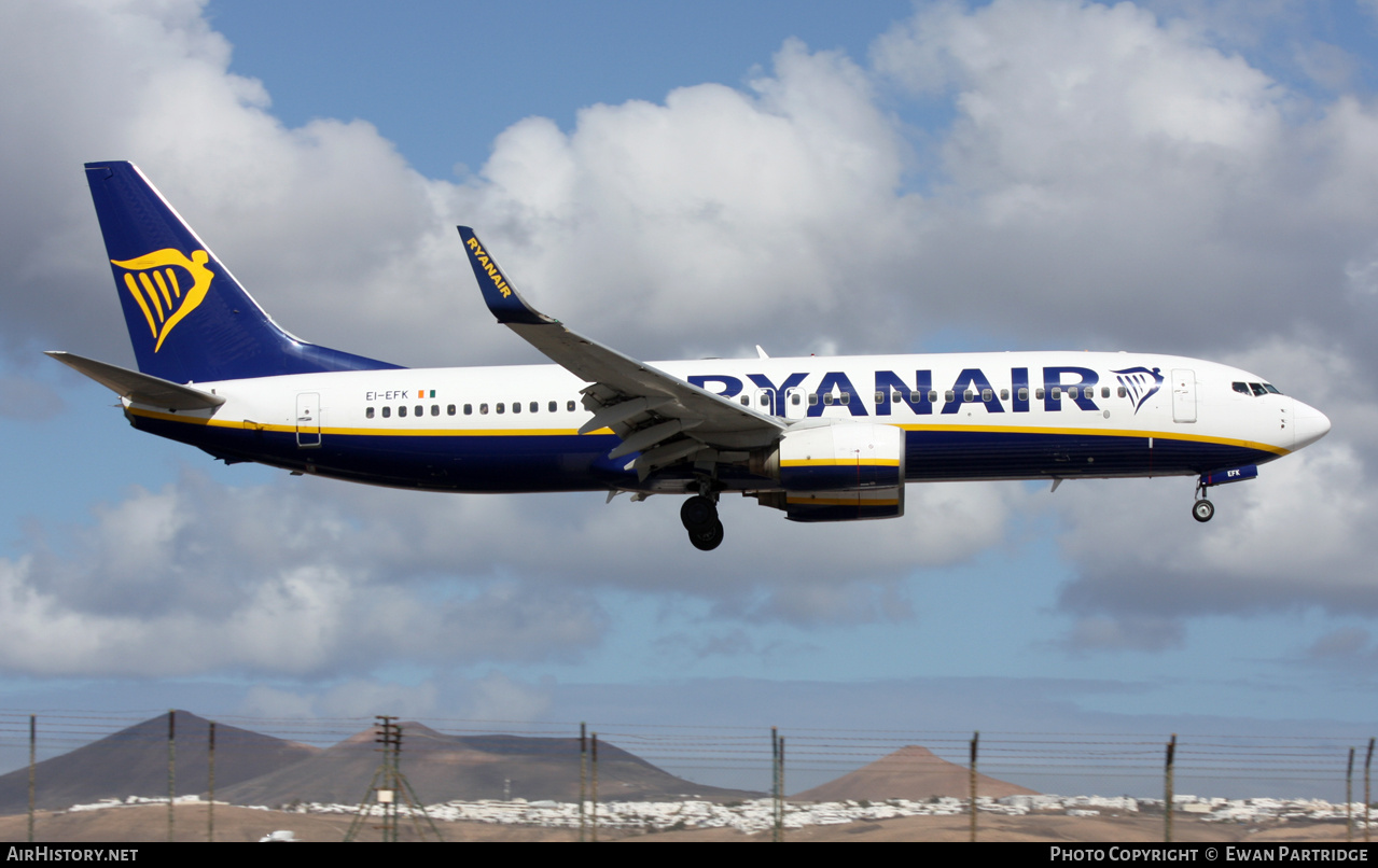 Aircraft Photo of EI-EFK | Boeing 737-8AS | Ryanair | AirHistory.net #684671