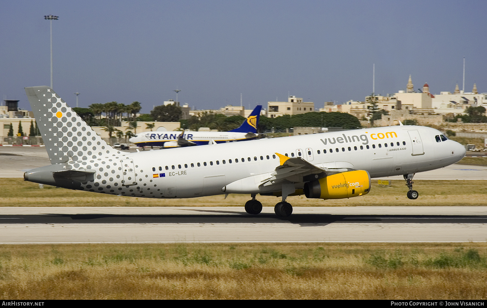 Aircraft Photo of EC-LRE | Airbus A320-232 | Vueling Airlines | AirHistory.net #684808