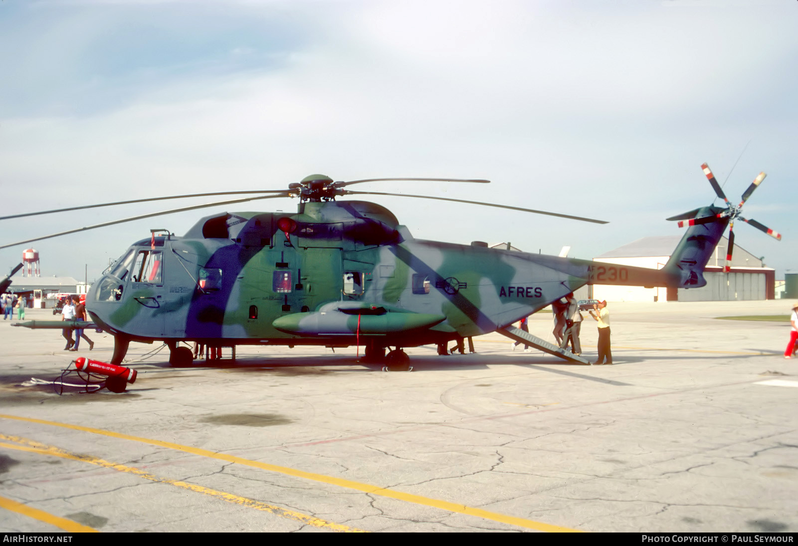 Aircraft Photo of 64-14230 / AF14-230 | Sikorsky HH-3E Jolly Green Giant (S-61R) | USA - Air Force | AirHistory.net #684824