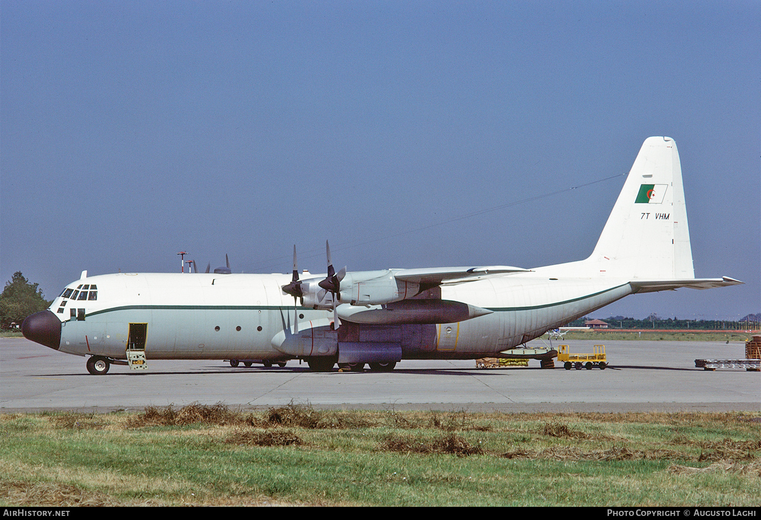 Aircraft Photo of 7T-VHM | Lockheed C-130H-30 Hercules (L-382) | Algeria - Air Force | AirHistory.net #684826