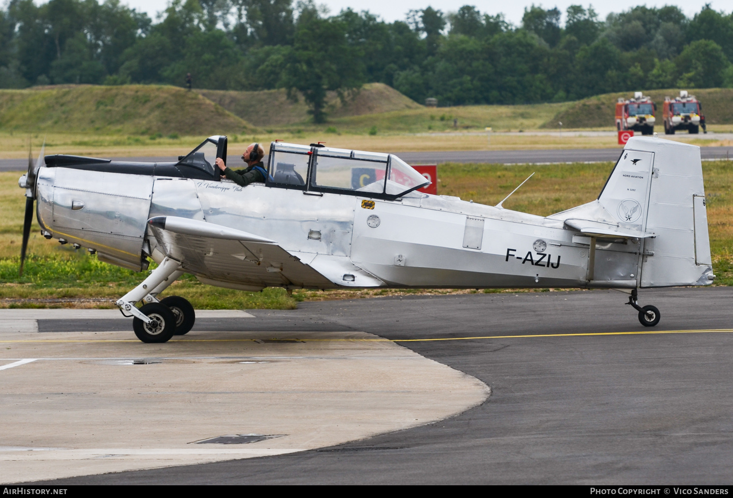 Aircraft Photo of F-AZIJ | Nord 3202B1B Master | AirHistory.net #684831