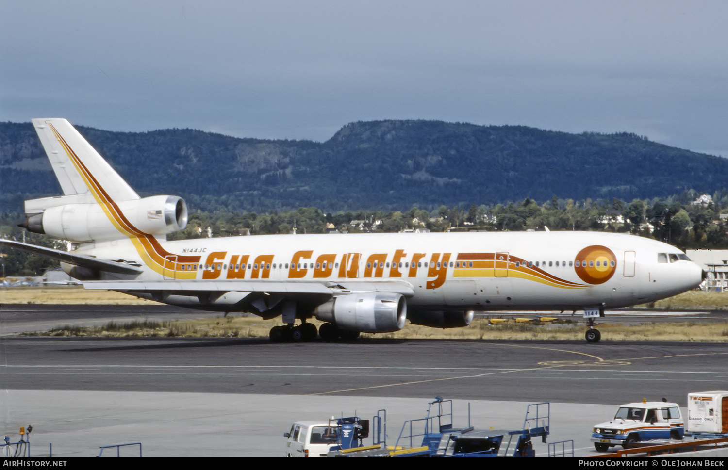 Aircraft Photo of N144JC | McDonnell Douglas DC-10-40 | Sun Country Airlines | AirHistory.net #684892