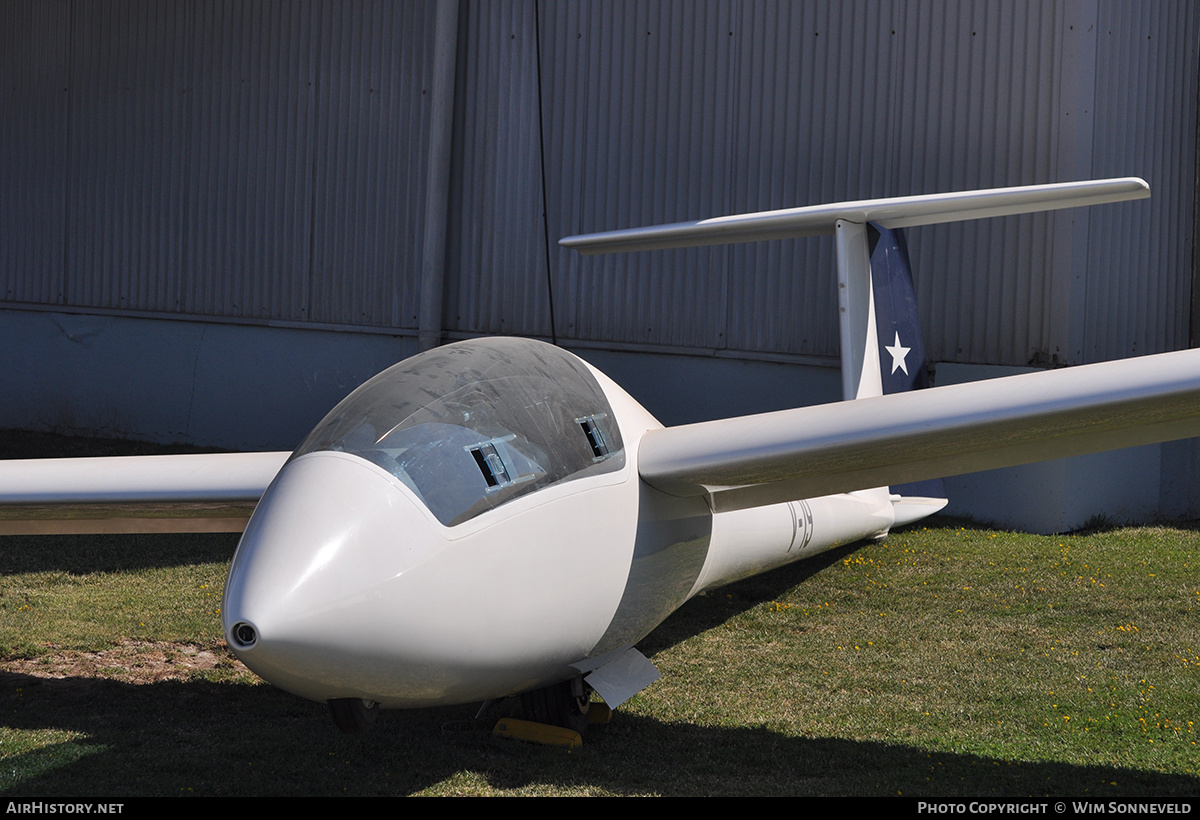Aircraft Photo of V-19 | Schempp-Hirth HS-6 Janus C | Chile - Air Force | AirHistory.net #684903