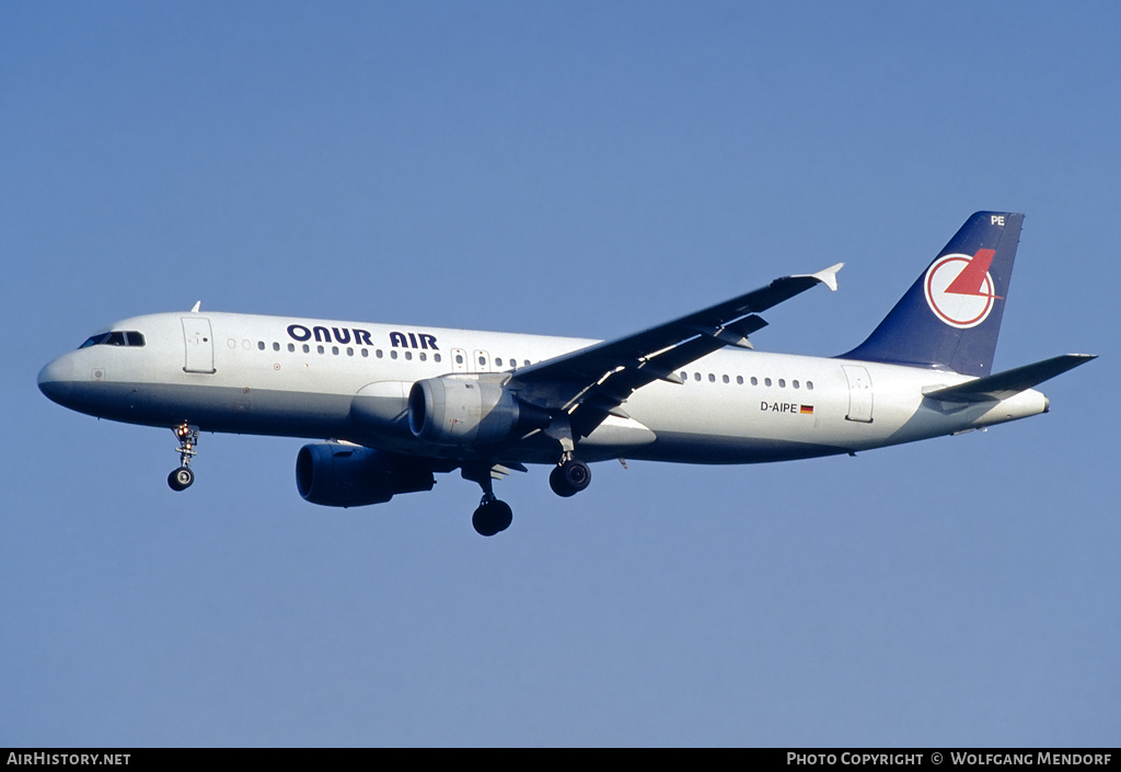 Aircraft Photo of D-AIPE | Airbus A320-211 | Onur Air | AirHistory.net #685054