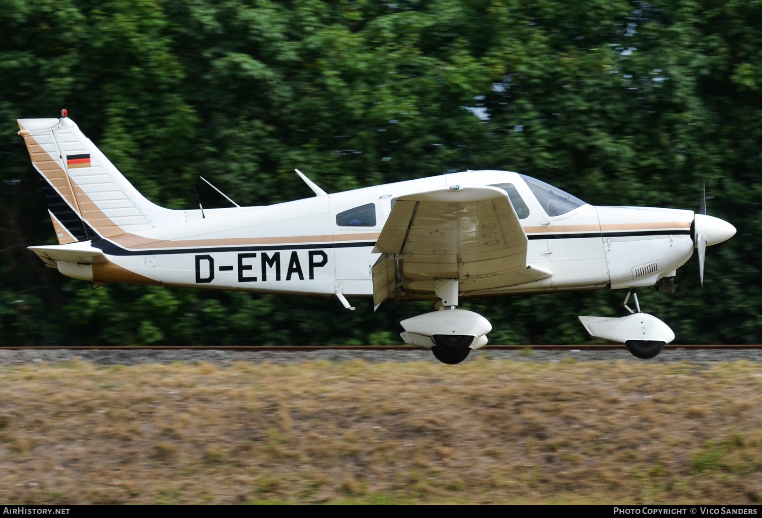 Aircraft Photo of D-EMAP | Piper PA-28-181 Cherokee Archer II | AirHistory.net #685109