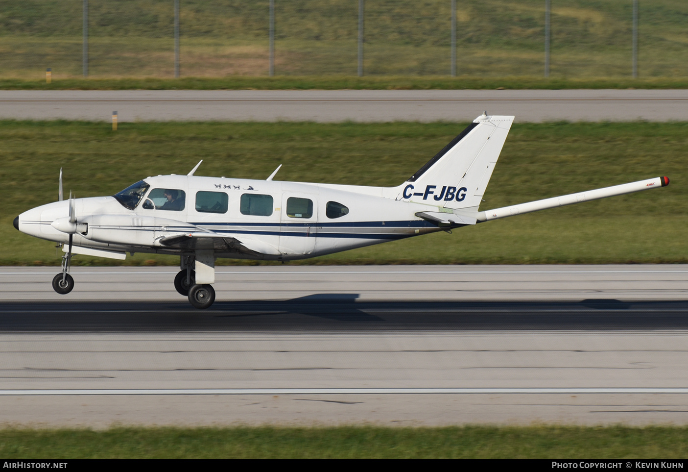 Aircraft Photo of C-FJBG | Piper PA-31-310 Navajo | AirHistory.net #685136