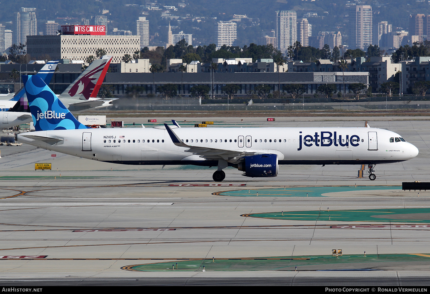 Aircraft Photo of N2105J | Airbus A321-271NX | JetBlue Airways | AirHistory.net #685158