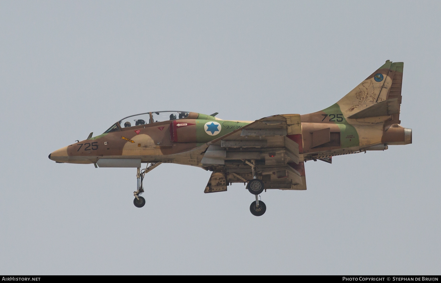 Aircraft Photo of 725 | McDonnell Douglas TA-4J Skyhawk (Aa-it) | Israel - Air Force | AirHistory.net #685217