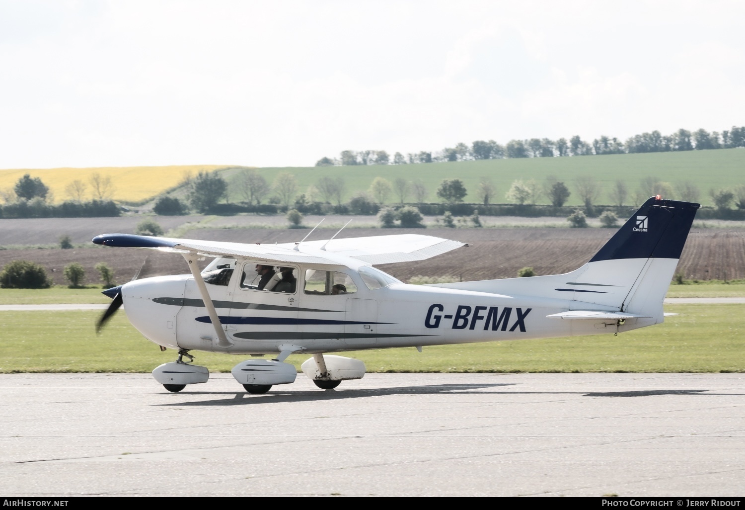 Aircraft Photo of G-BFMX | Reims F172N Skyhawk 100 | AirHistory.net #685281