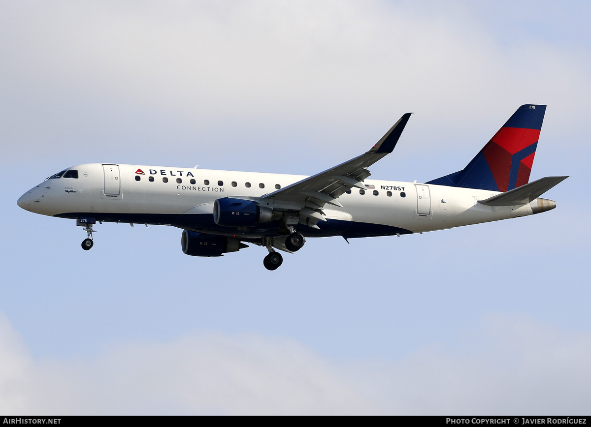 Aircraft Photo of N278SY | Embraer 175LR (ERJ-170-200LR) | Delta Connection | AirHistory.net #685409