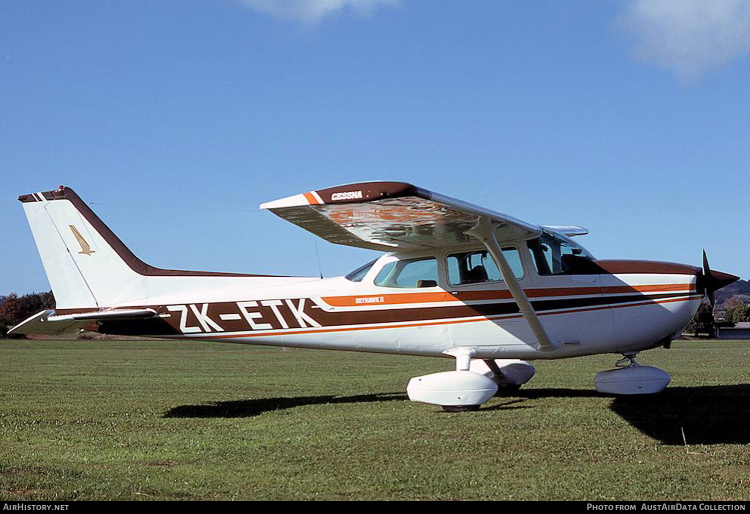 Aircraft Photo of ZK-ETK | Cessna 172N Skyhawk | AirHistory.net #685432