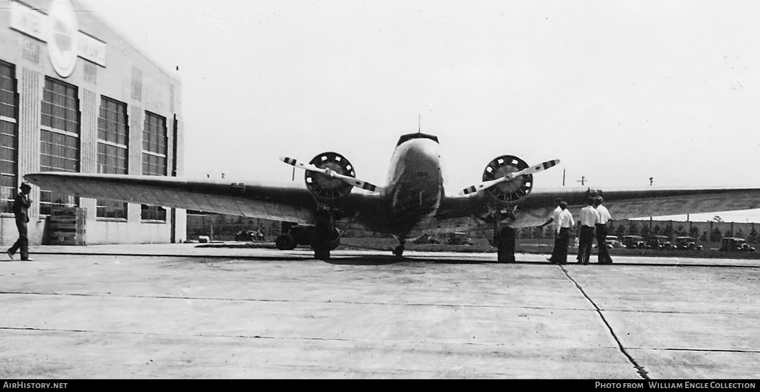 Aircraft Photo of NC13305 | Boeing 247D | United Air Lines | AirHistory.net #685460