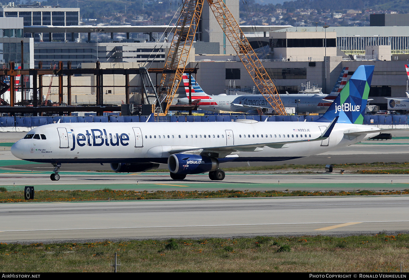 Aircraft Photo of N993JE | Airbus A321-231 | JetBlue Airways | AirHistory.net #685575