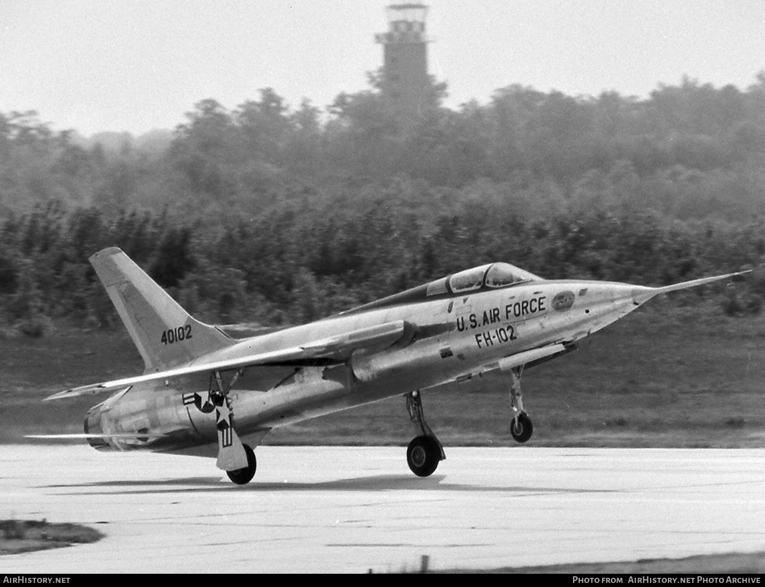 Aircraft Photo of 54-102 / 40102 | Republic F-105B Thunderchief | USA - Air Force | AirHistory.net #685594