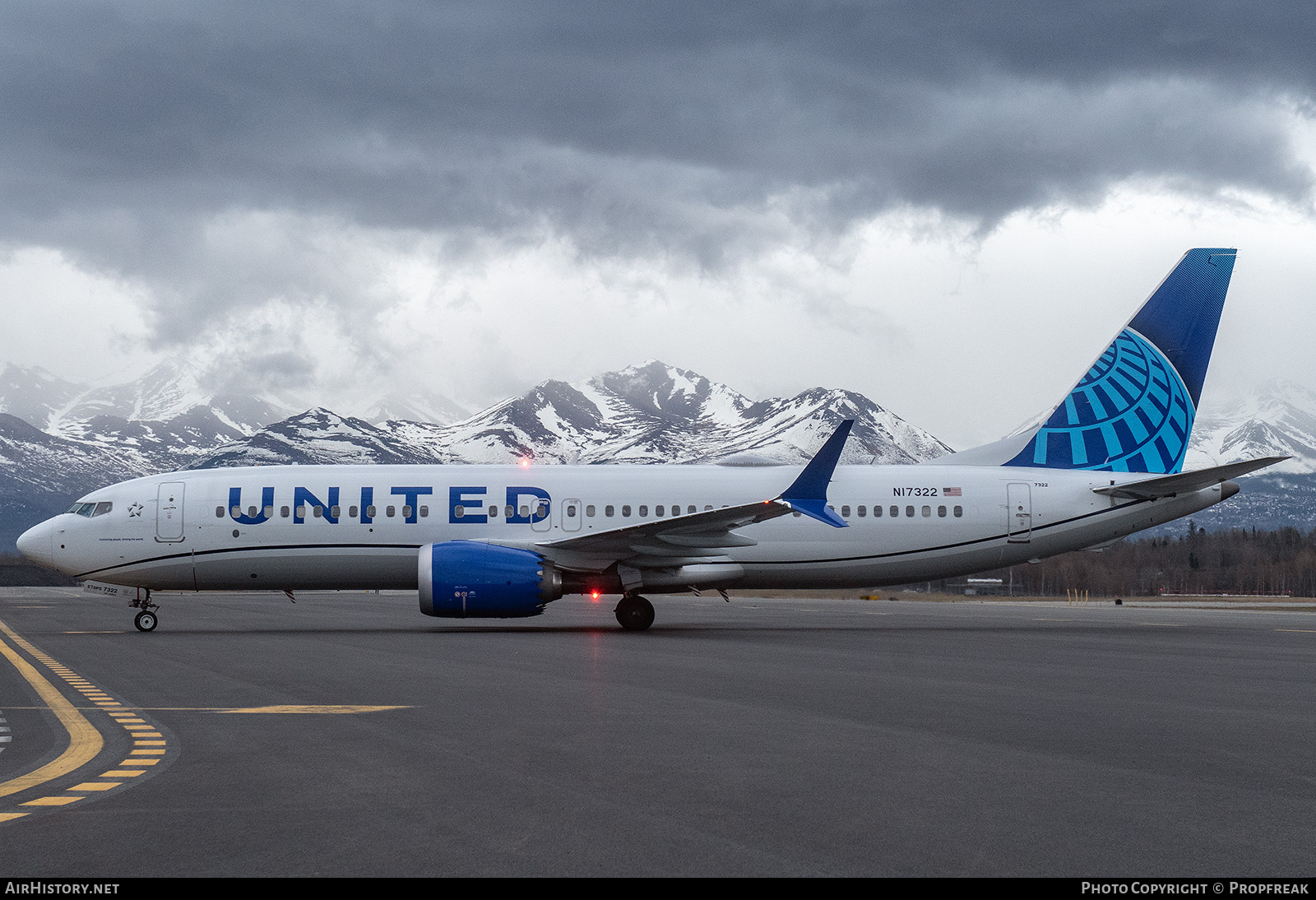 Aircraft Photo of N17322 | Boeing 737-8 Max 8 | United Airlines | AirHistory.net #685680