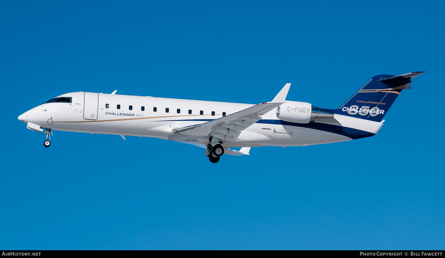 Aircraft Photo of C-FUQY | Bombardier Challenger 850 (CRJ-200SE/CL-600-2B19) | AirHistory.net #685764