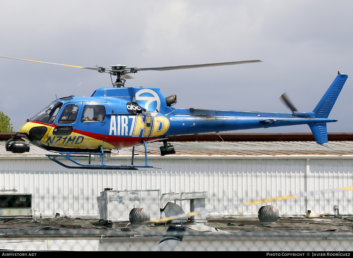 Aircraft Photo of N71HD | Eurocopter AS-350B-2 Ecureuil | Helinet Aviation Services | AirHistory.net #685785