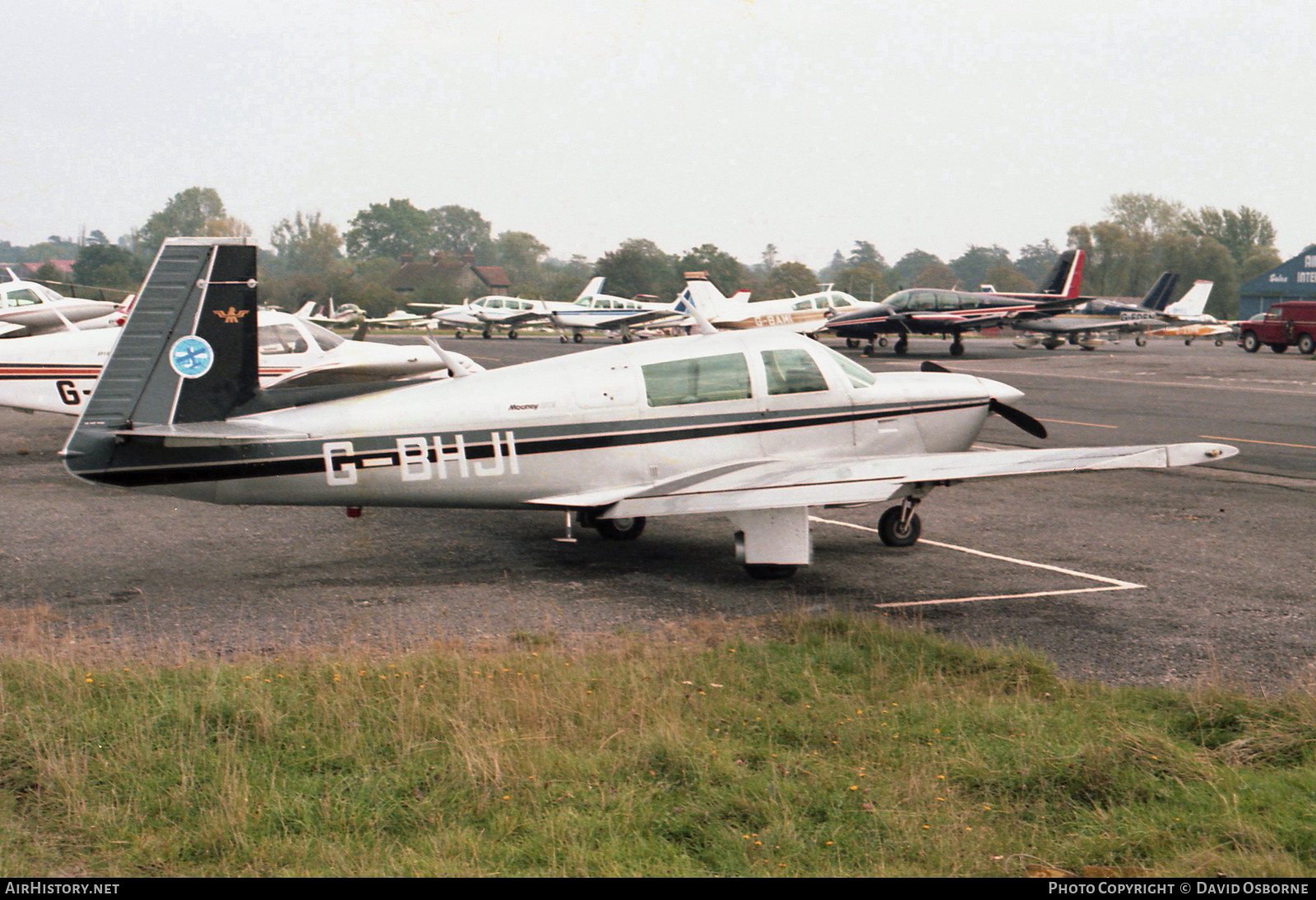 Aircraft Photo of G-BHJI | Mooney M-20J | AirHistory.net #685909