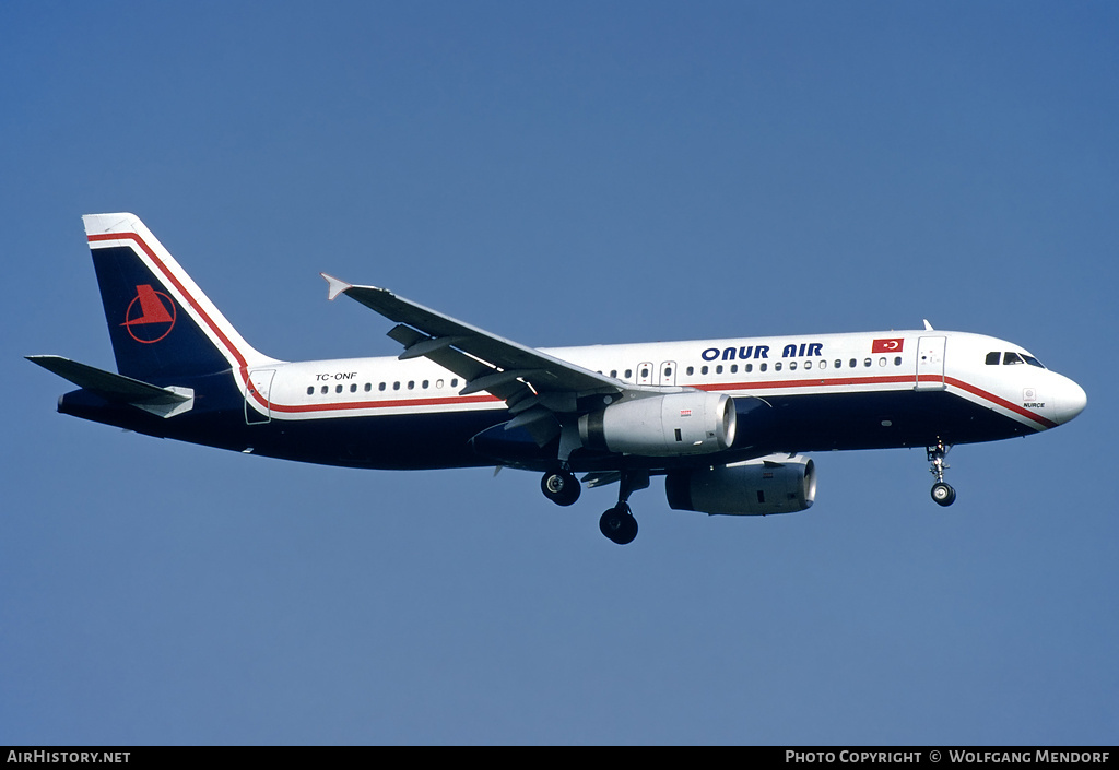 Aircraft Photo of TC-ONF | Airbus A320-231 | Onur Air | AirHistory.net #686024
