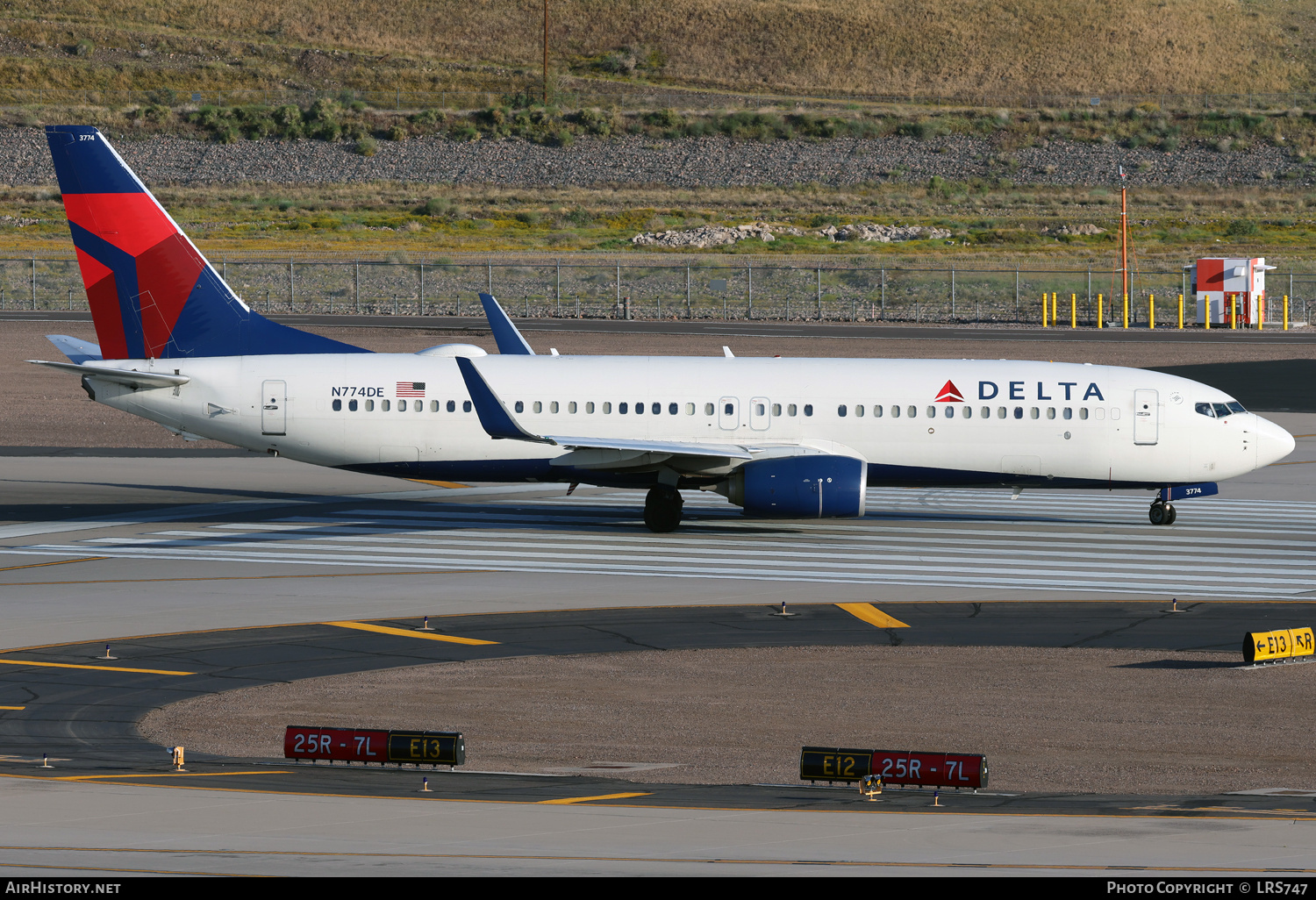 Aircraft Photo of N774DE | Boeing 737-8EH | Delta Air Lines | AirHistory.net #686073
