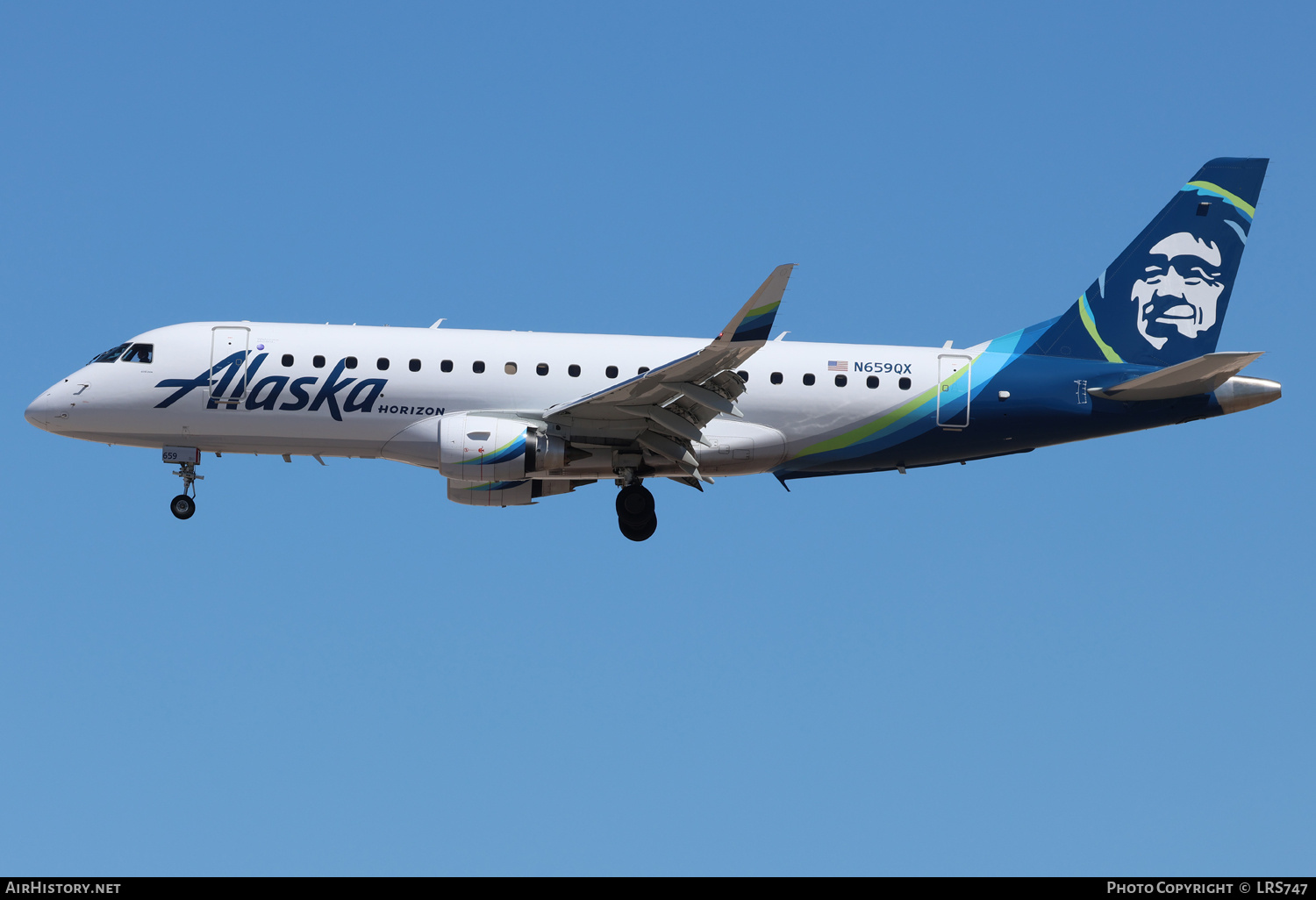 Aircraft Photo of N659QX | Embraer 175LR (ERJ-170-200LR) | Alaska Airlines | AirHistory.net #686098