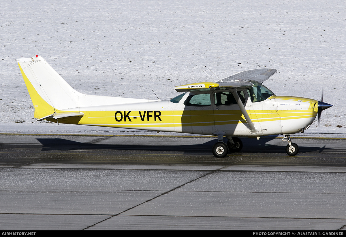 Aircraft Photo of OK-VFR | Cessna 172N Skyhawk | Aeroklub Praha Letnany | AirHistory.net #686147