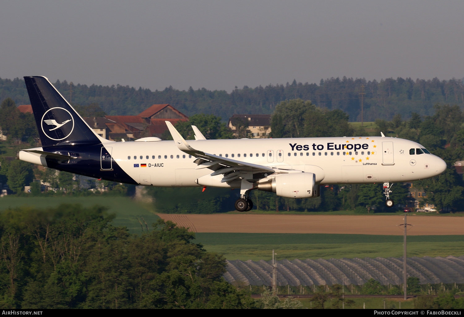 Aircraft Photo of D-AIUC | Airbus A320-214 | Lufthansa | AirHistory.net #686195